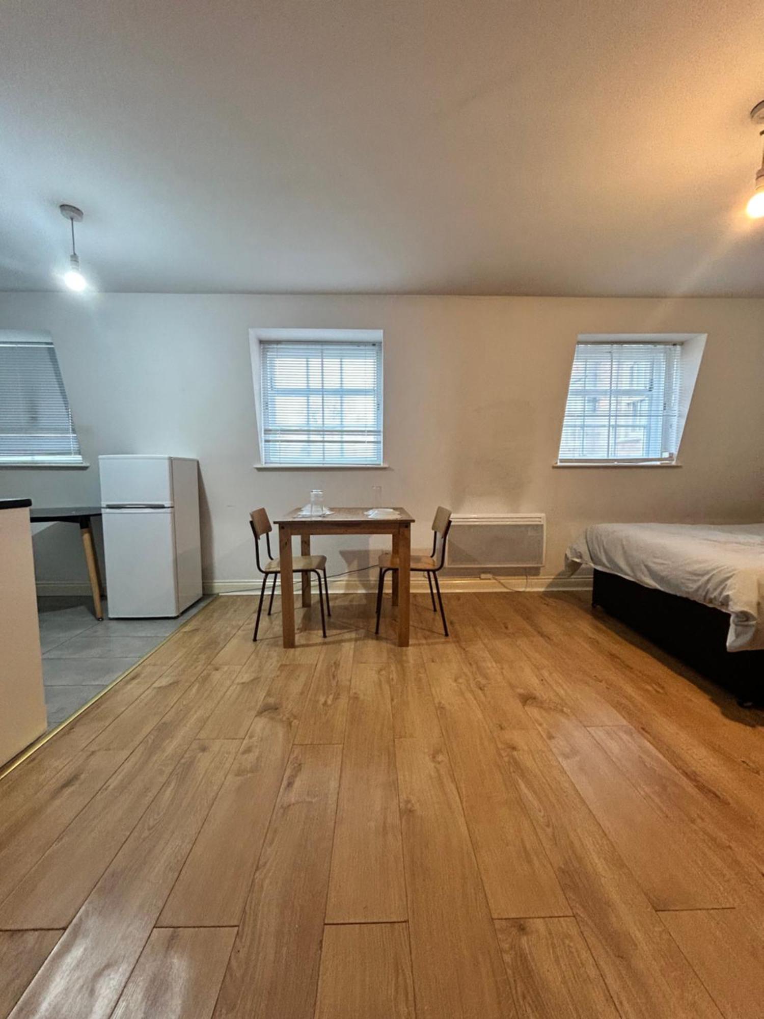 Leicester Studio At City Centre With Free Parking Extérieur photo