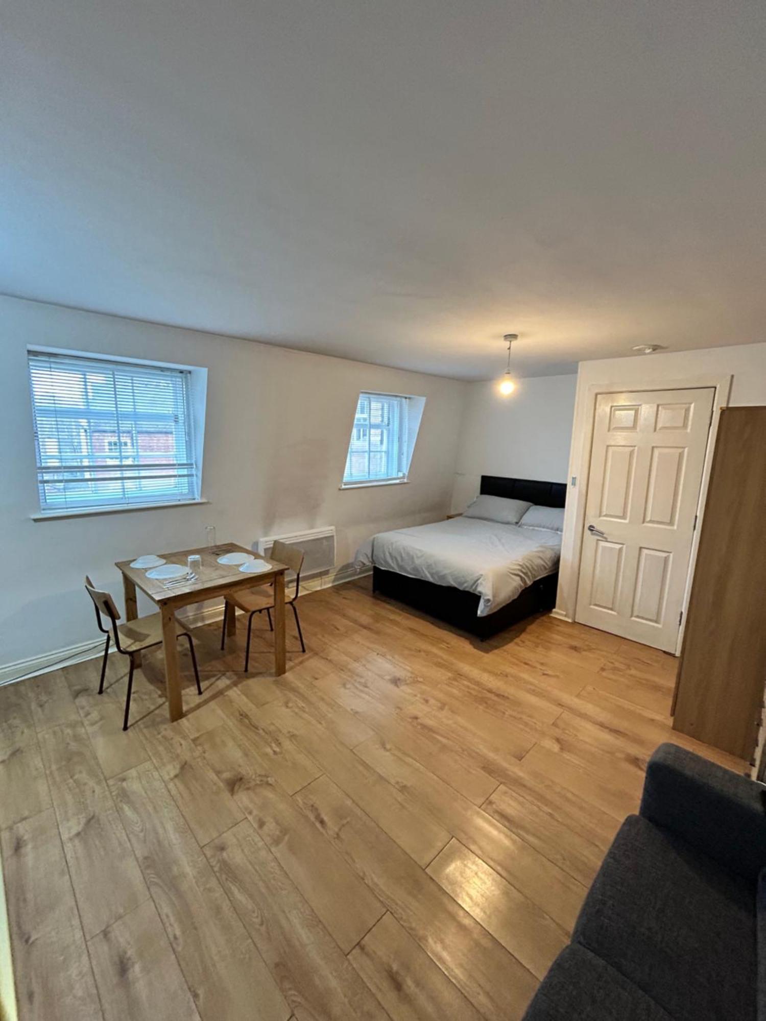 Leicester Studio At City Centre With Free Parking Extérieur photo